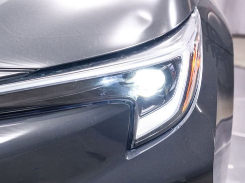 Used 2024 Toyota Corolla SE image 11