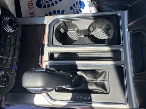 Used 2019 Ford F150 Lariat w/ Equipment Group 502A Luxury AWD/4WD image 18