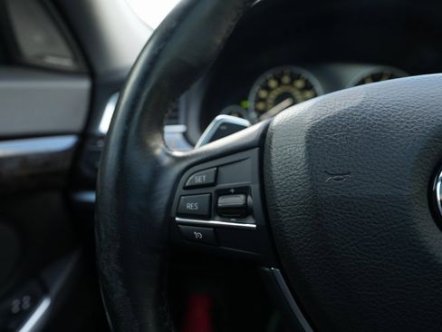 Used 2016 BMW 535i Gran Turismo xDrive image 40