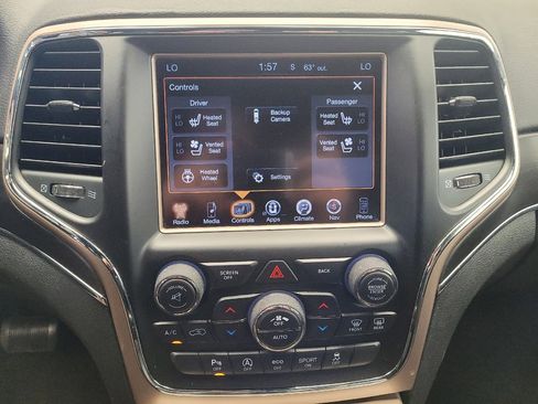 Used 2017 Jeep Grand Cherokee Limited w/ Luxury Group II image 25