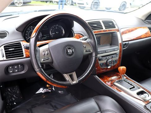 Used 2007 Jaguar XK Coupe RWD image 16