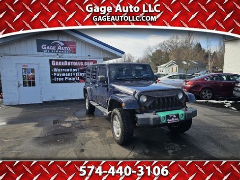 Used 2013 Jeep Wrangler Unlimited Sahara image 1