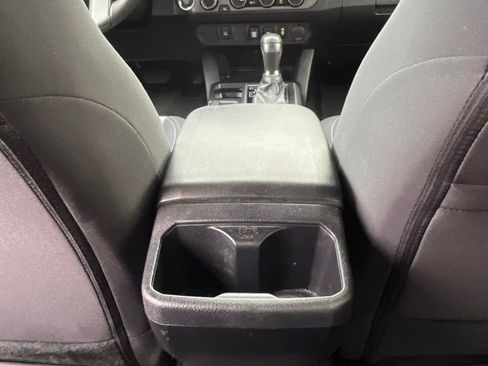Used 2023 Toyota Tacoma TRD Sport AWD/4WD image 25