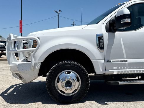 Used 2019 Ford F350 Lariat w/ Lariat Ultimate Package AWD/4WD image 5