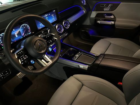 New 2026 Mercedes-Benz GLB 35 AMG 4MATIC image 9