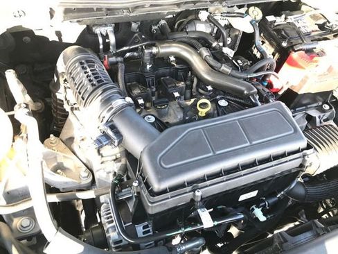 Used 2024 Ford Escape ST-Line image 21