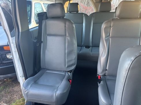 Used 2017 Ford Transit 150 XL image 29