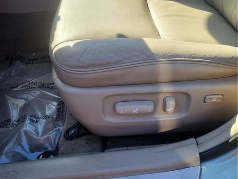 Used 2006 Toyota Camry XLE FWD image 10