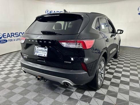 Used 2022 Ford Escape Titanium w/ Class II Trailer Tow Package AWD/4WD image 5