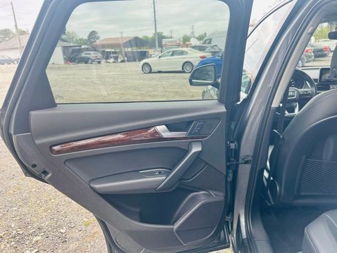 Used 2018 Audi Q5 2.0T Premium Plus AWD/4WD image 27