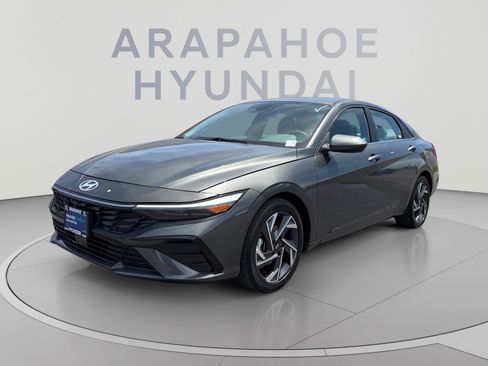 Used 2024 Hyundai Elantra SEL w/ Convenience Package FWD image 1