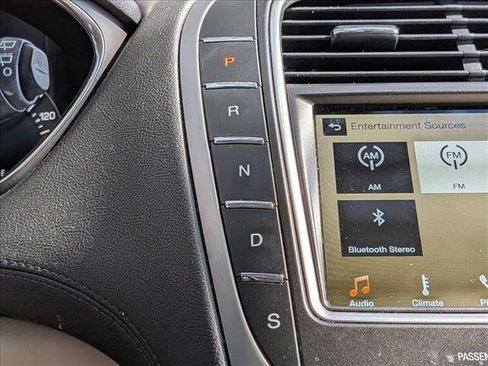 Used 2016 Lincoln MKX Select w/ Select Plus Package image 14