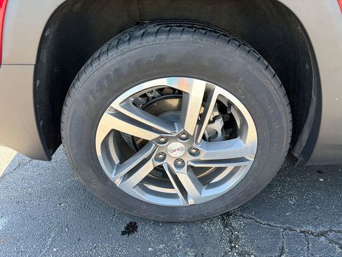 Used 2020 GMC Terrain SLT w/ Preferred Package image 6