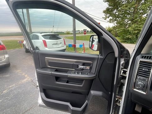 Used 2014 RAM 1500 Sport w/ Trailer Tow Group image 18