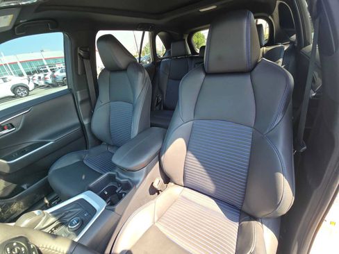 Used 2025 Toyota RAV4 XSE w/ Advanced Technology Package AWD/4WD image 22