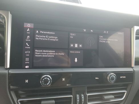 Used 2022 Porsche Macan S image 22