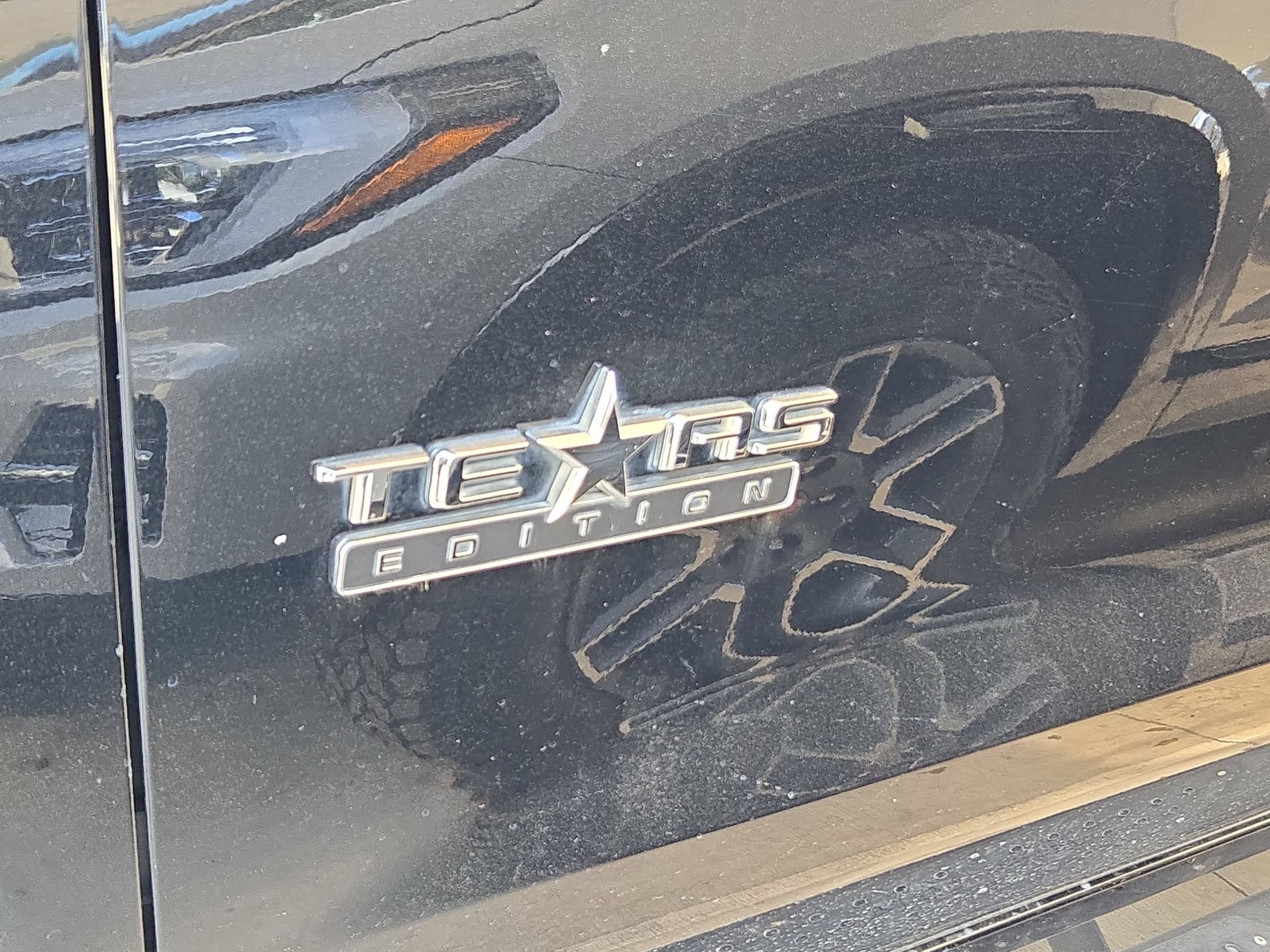 Used 2020 Chevrolet Silverado 1500 RST w/ Texas Edition RWD image 4