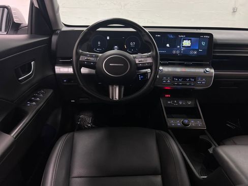 Used 2024 Hyundai Kona Limited AWD/4WD image 16