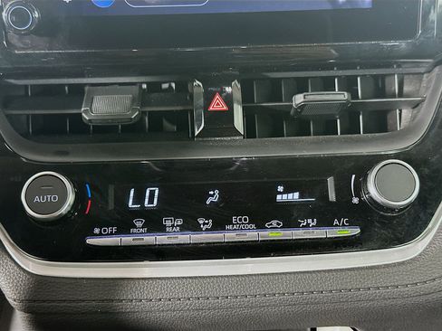 Used 2024 Toyota Corolla Cross LE image 24