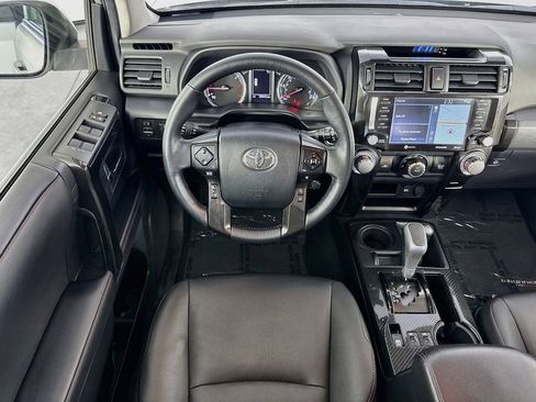 Used 2024 Toyota 4Runner TRD Off-Road Premium AWD/4WD image 27