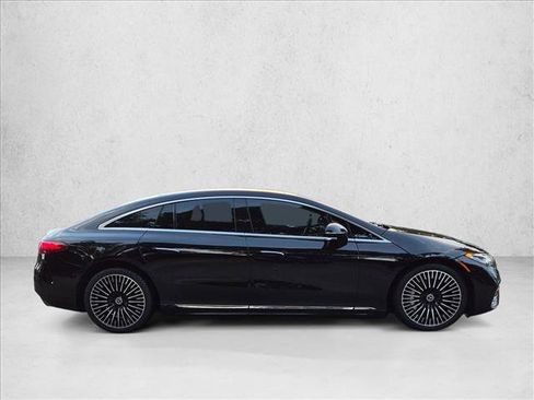 Used 2023 Mercedes-Benz EQS 580 4MATIC Sedan image 4