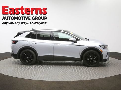 Used 2022 Volkswagen ID.4 Pro S w/ Gradient Package image 44