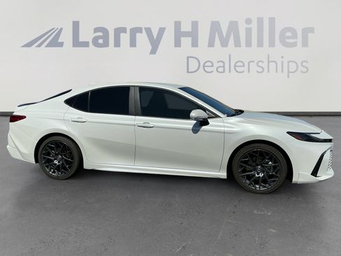 Used 2026 Toyota Camry XSE FWD image 6