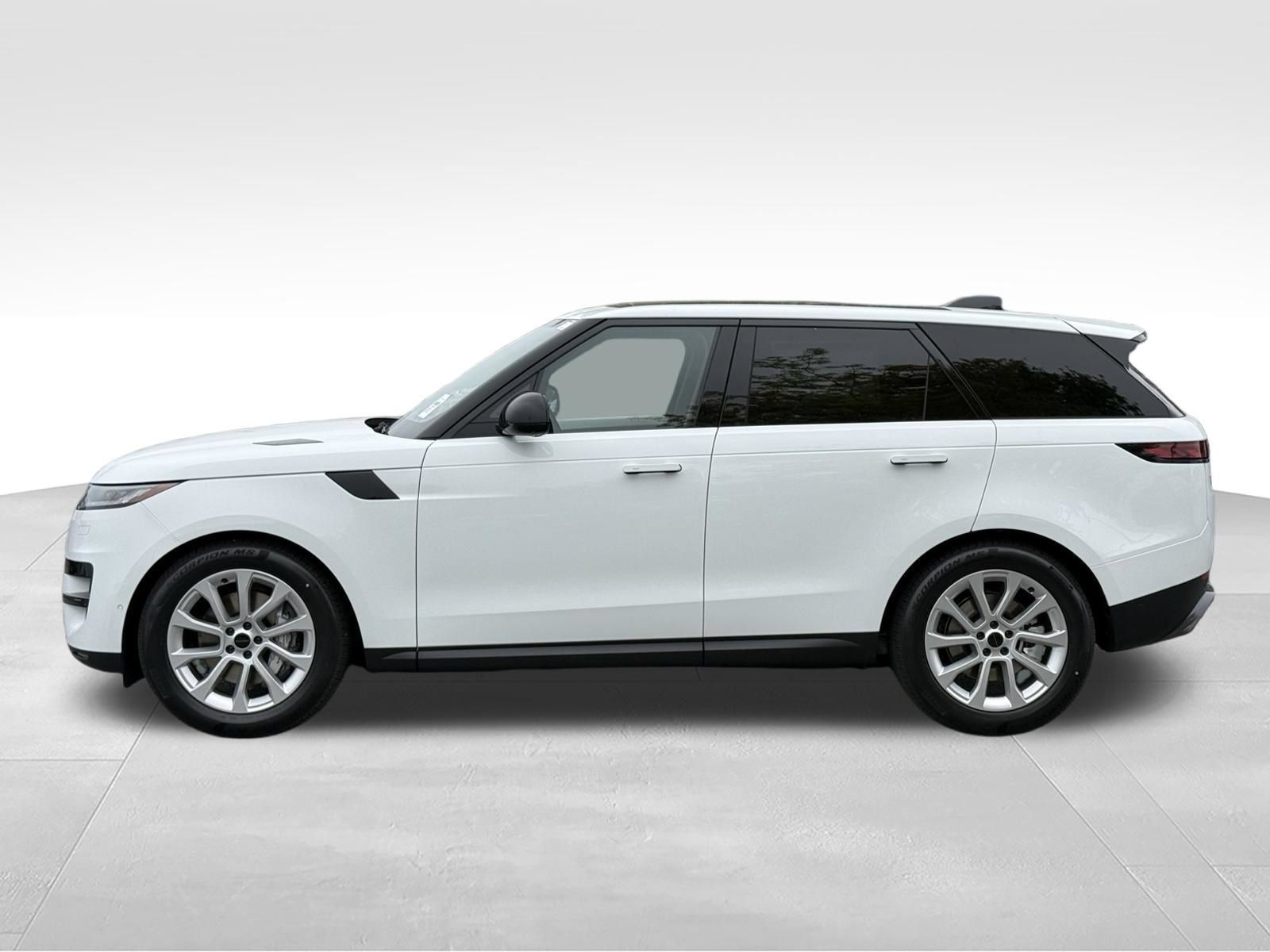 New 2026 Land Rover Range Rover Sport SE AWD/4WD image 2