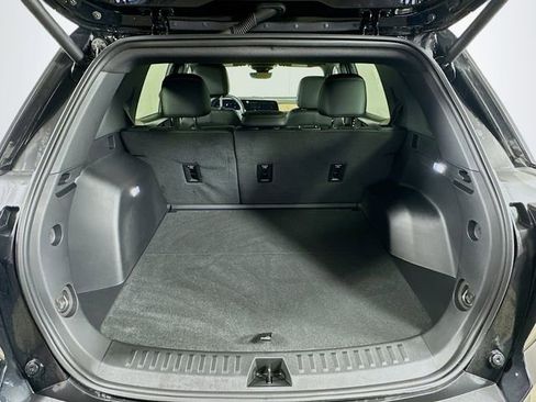 Used 2025 Chevrolet Equinox ACTIV w/ Safety and Technology Package image 27