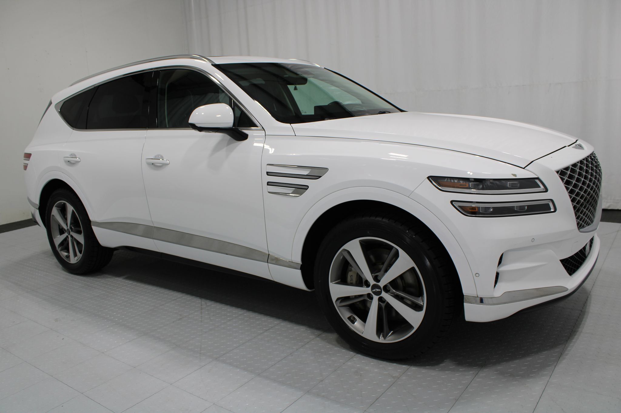 Used 2023 Genesis GV80 3.5T w/ Advanced Package AWD/4WD image 4
