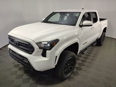New 2025 Toyota Tacoma SR5