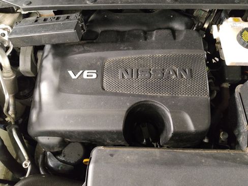 Used 2017 Nissan Pathfinder Platinum w/ Family Entertainment Package image 30