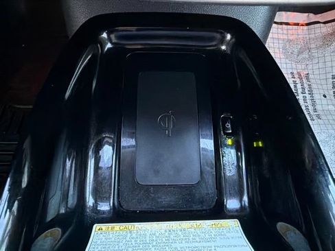 Used 2017 Toyota Prius Three w/ Carpet Mat Package FWD image 16