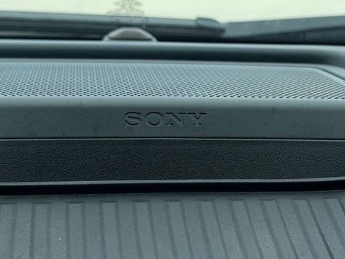 Used 2016 Ford F150 Platinum w/ Equipment Group 701A Luxury image 21