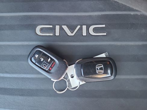 Used 2023 Honda Civic EX-L image 32