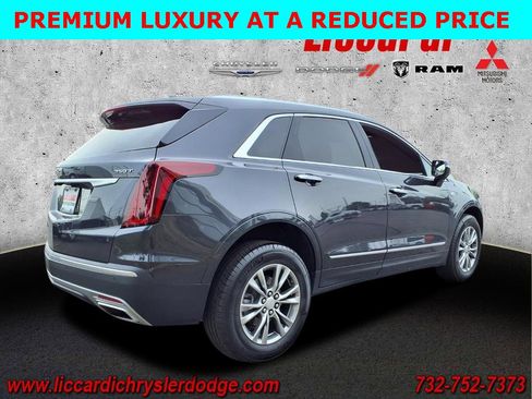 Used 2023 Cadillac XT5 Premium Luxury image 2