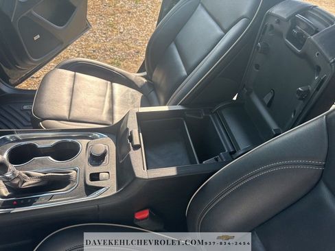 Certified 2023 Chevrolet Traverse Premier w/ Redline Edition image 18