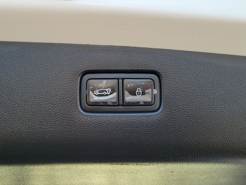 Certified 2026 Genesis GV70 3.5T Sport Prestige AWD/4WD image 19