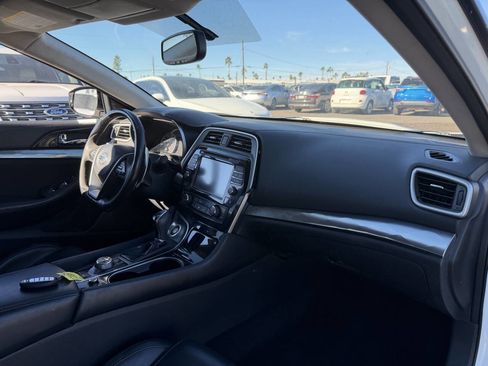 Used 2016 Nissan Maxima SR image 20