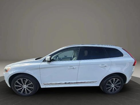 Used 2017 Volvo XC60 T6 Inscription w/ Preferred Option Package AWD/4WD image 8