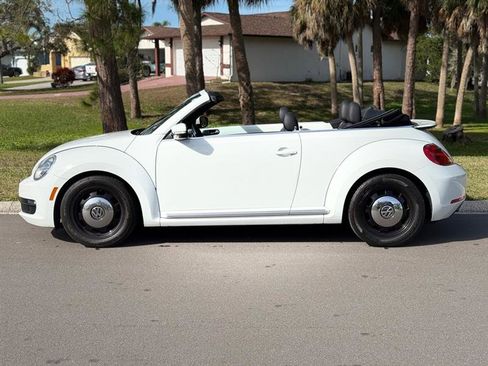 Used 2015 Volkswagen Beetle 1.8T image 2