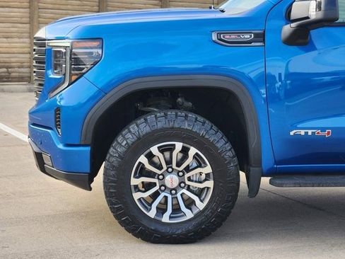 Used 2022 GMC Sierra 1500 AT4 w/ AT4 Premium Package image 16