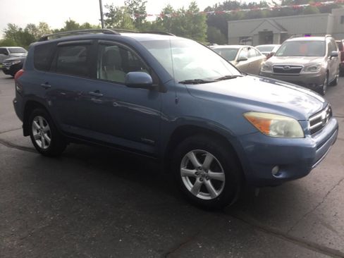 Used 2008 Toyota RAV4 Limited AWD/4WD image 4