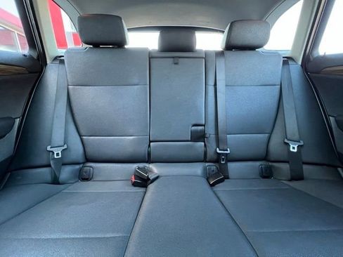 Used 2015 BMW X1 xDrive28i image 3