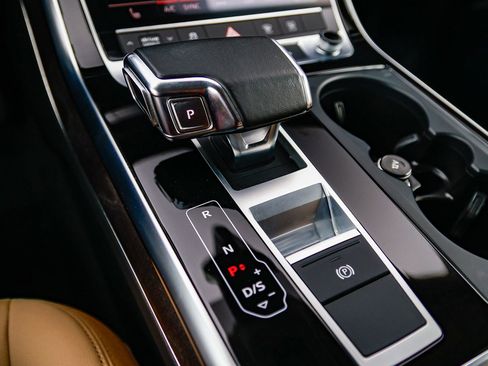 Used 2023 Audi Q8 Premium w/ Convenience Package AWD/4WD image 24