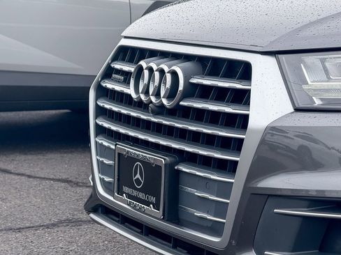 Used 2019 Audi Q7 3.0T Premium Plus w/ Premium Plus Package AWD/4WD image 3