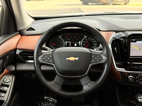 Used 2018 Chevrolet Traverse High Country AWD/4WD image 30