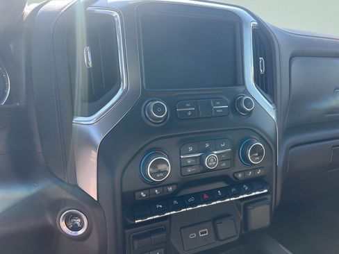 Used 2021 Chevrolet Silverado 1500 LTZ AWD/4WD image 23