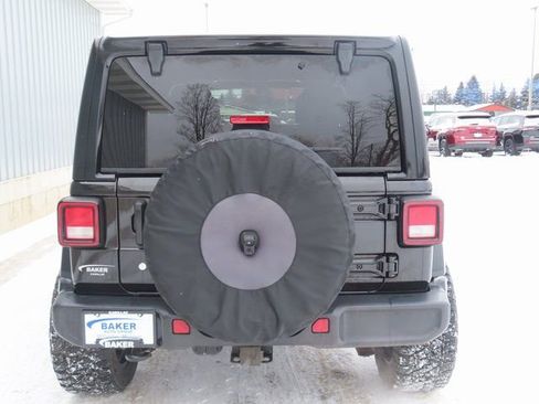 Used 2020 Jeep Wrangler Unlimited Sahara w/ Cold Weather Group image 10