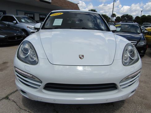 Used 2014 Porsche Cayenne AWD/4WD image 2